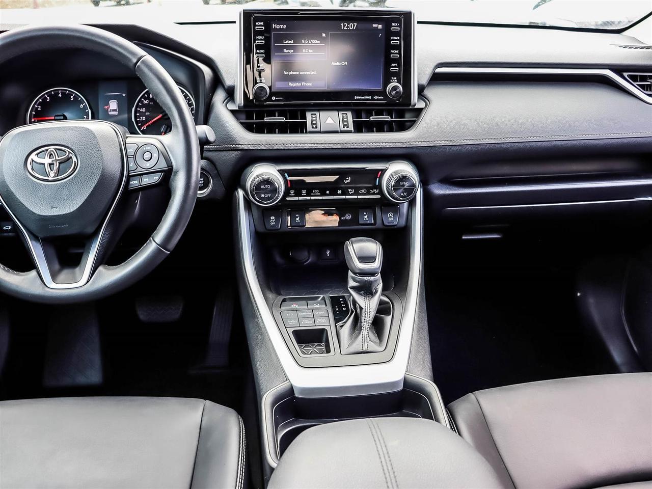 2021 Toyota RAV4 XLE Mississauga ON