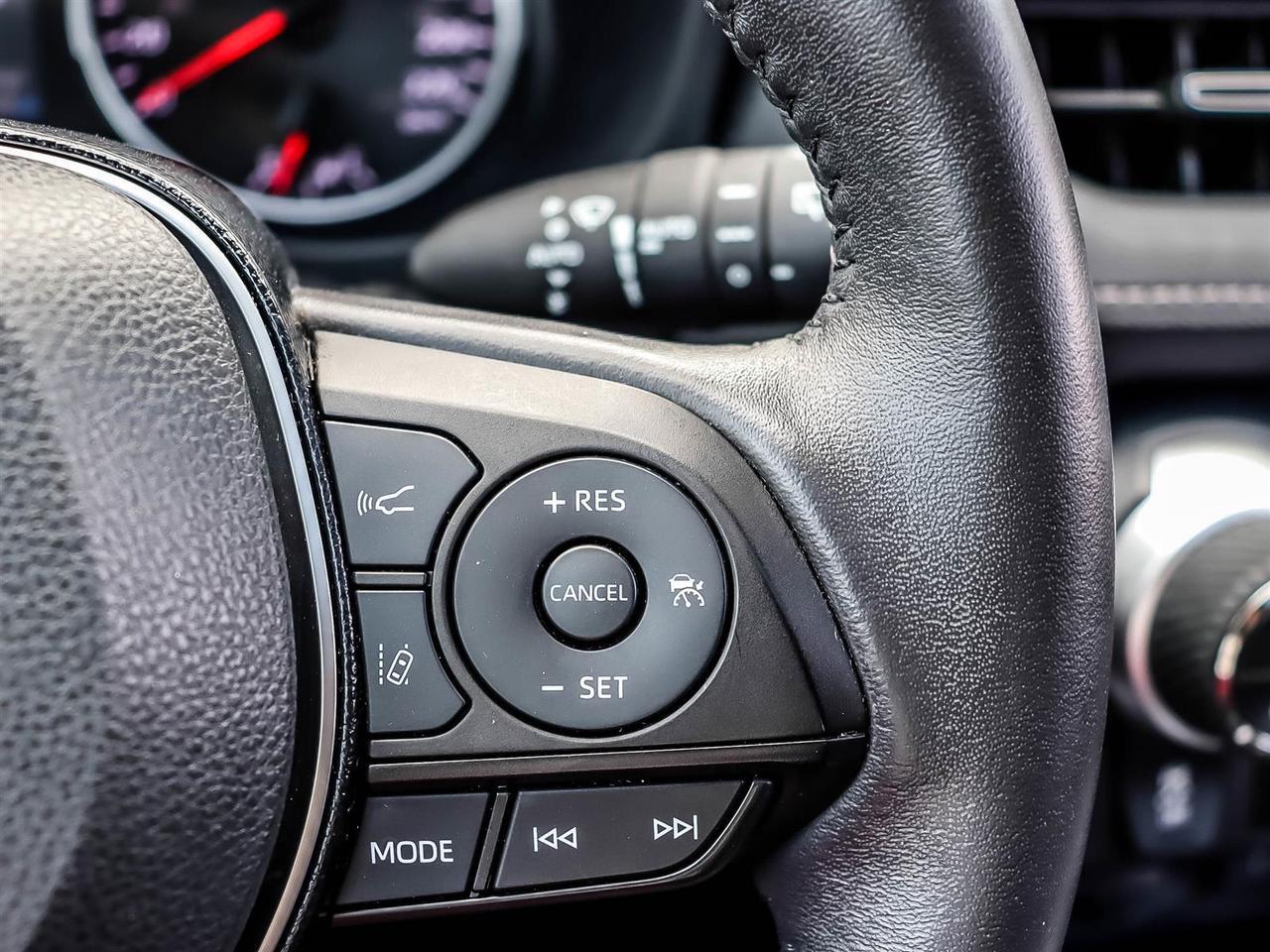 2021 Toyota RAV4 XLE Mississauga ON