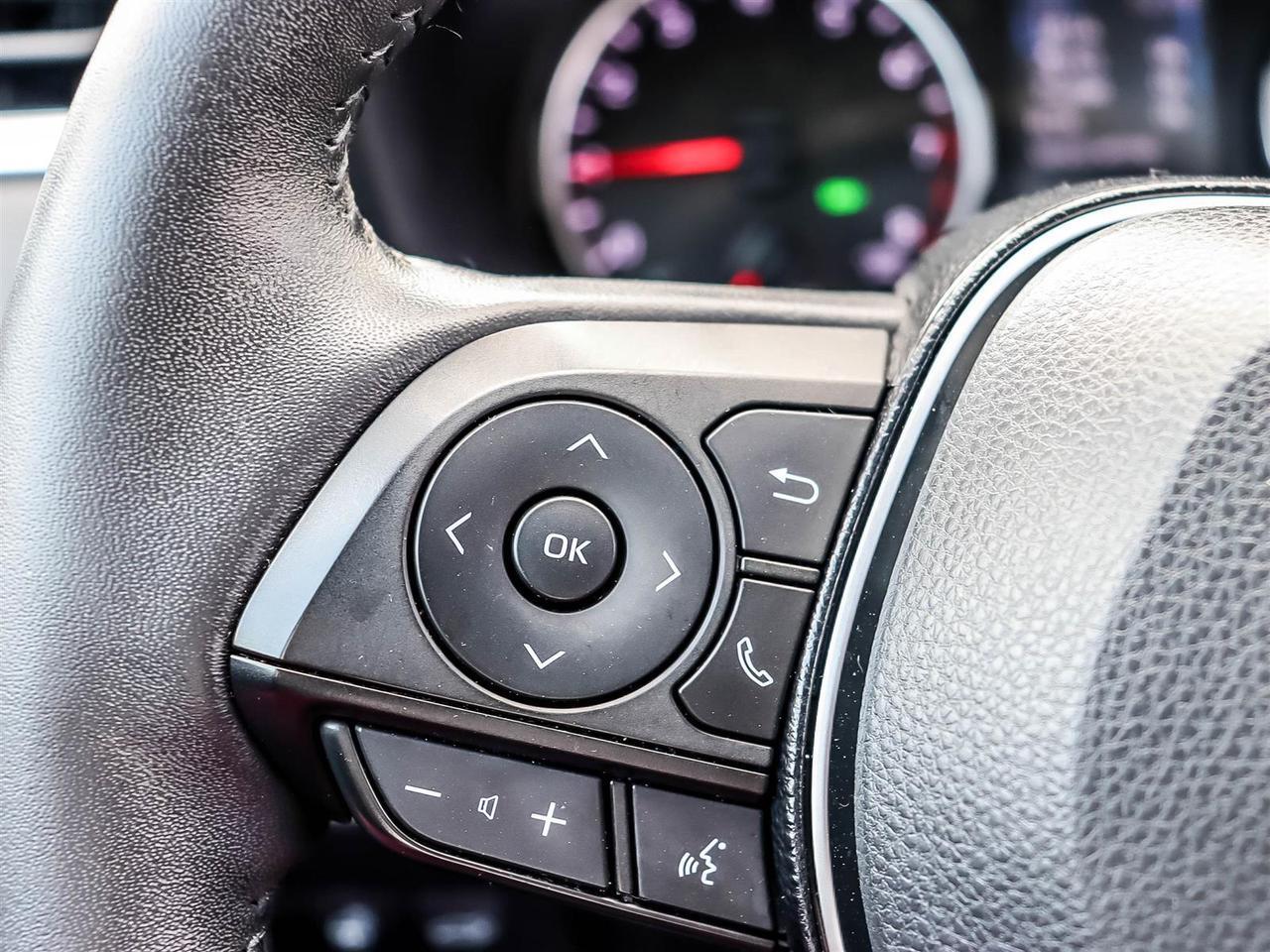 2021 Toyota RAV4 XLE Mississauga ON