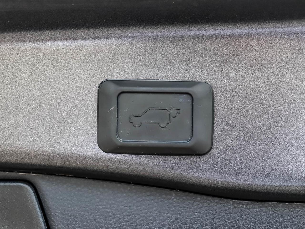 2021 Toyota RAV4 XLE Mississauga ON