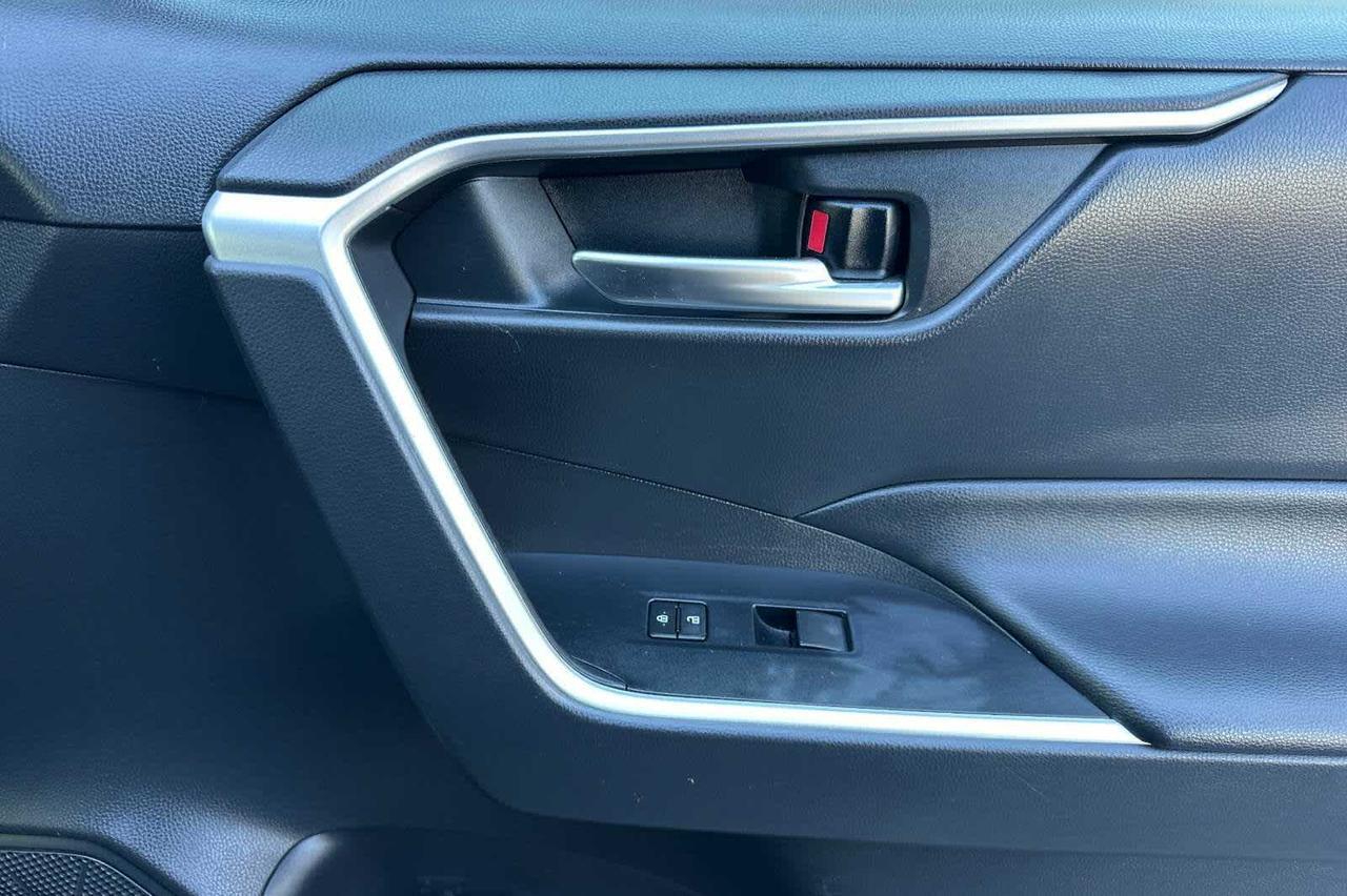 2021 Toyota RAV4 XLE Roseville CA