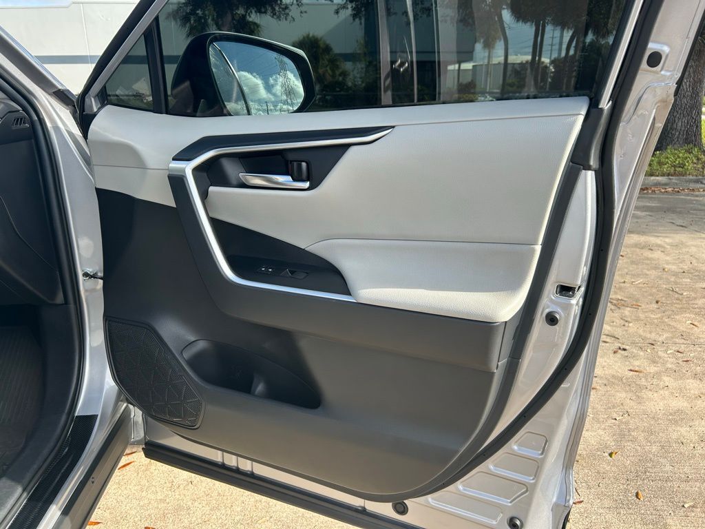 2021 Toyota RAV4 XLE Tampa FL