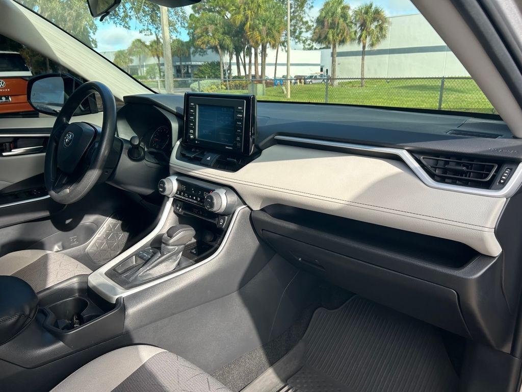 2021 Toyota RAV4 XLE Tampa FL