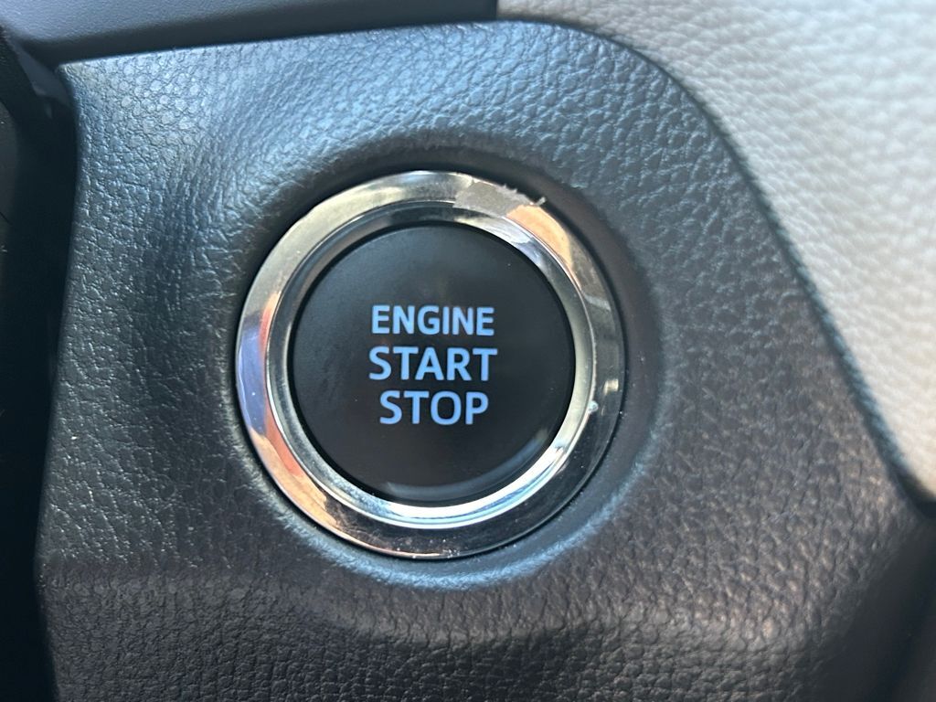 2021 Toyota RAV4 XLE Tampa FL