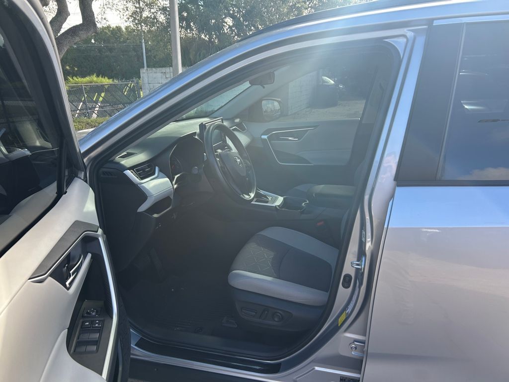 2021 Toyota RAV4 XLE Tampa FL