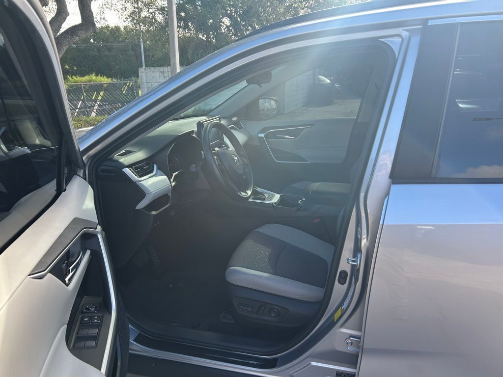 2021 Toyota RAV4 XLE Tampa FL