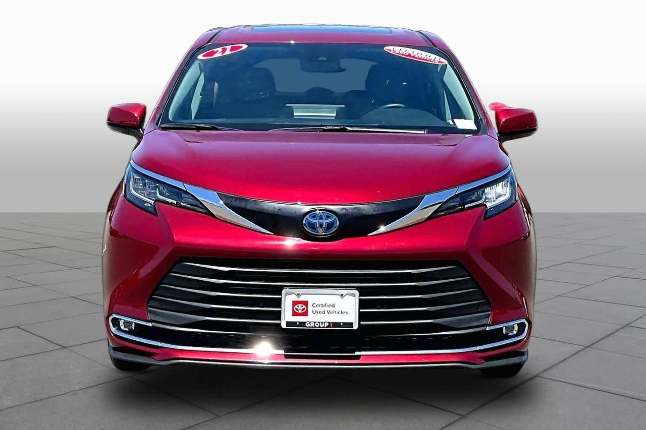 2021 Toyota Sienna XLE 2021 Toyota Sienna XLE