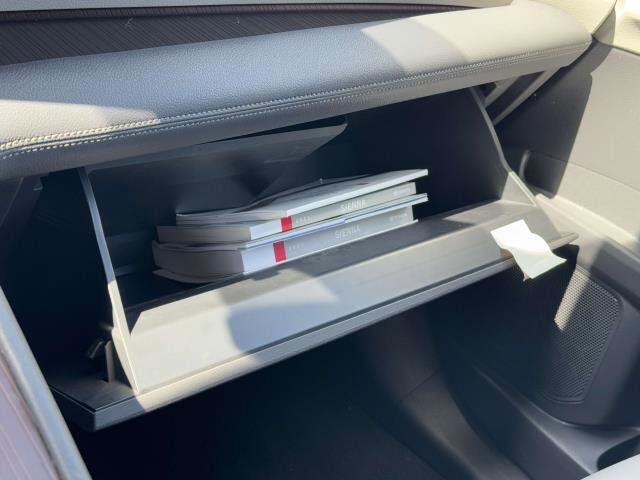 2021 Toyota Sienna XLE San Clemente CA