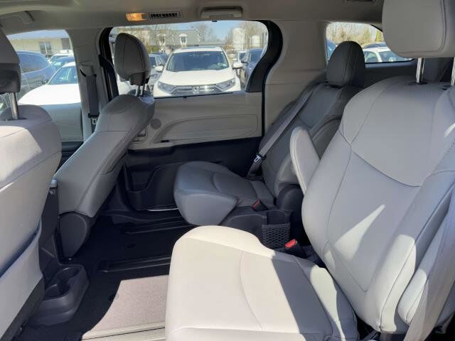 2021 Toyota Sienna XLE San Clemente CA