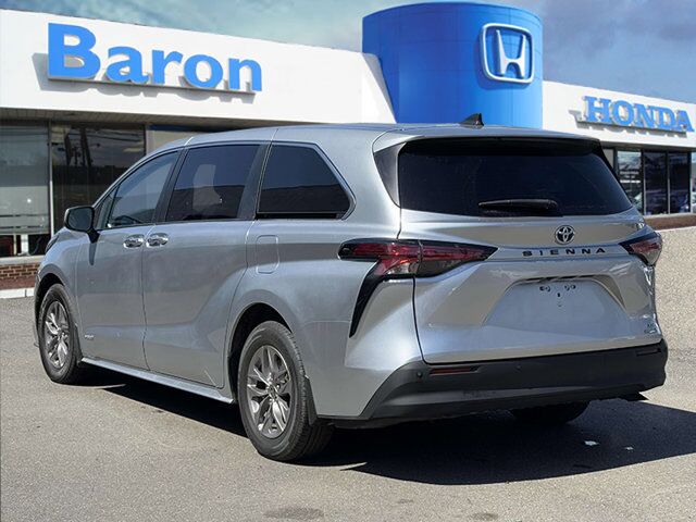 2021 Toyota Sienna XLE San Clemente CA