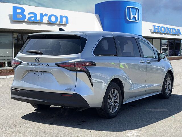2021 Toyota Sienna XLE San Clemente CA