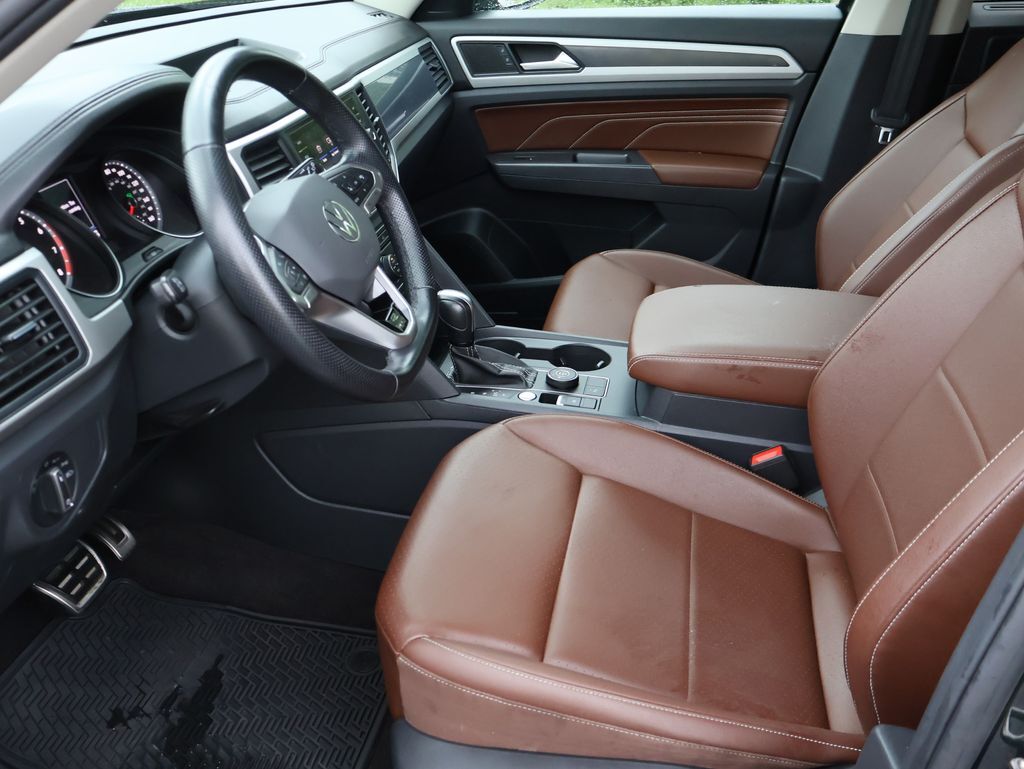 2021 Volkswagen Atlas 3.6L V6 SE w/Technology R-Line