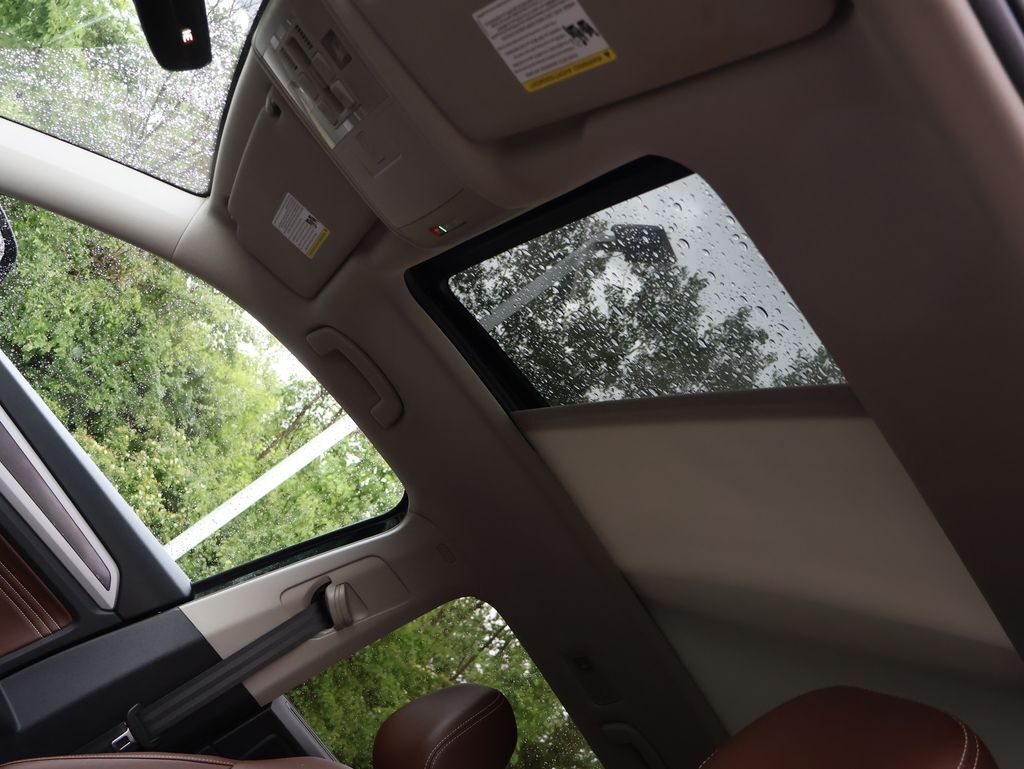 2021 Volkswagen Atlas 3.6L V6 SE w/Technology R-Line