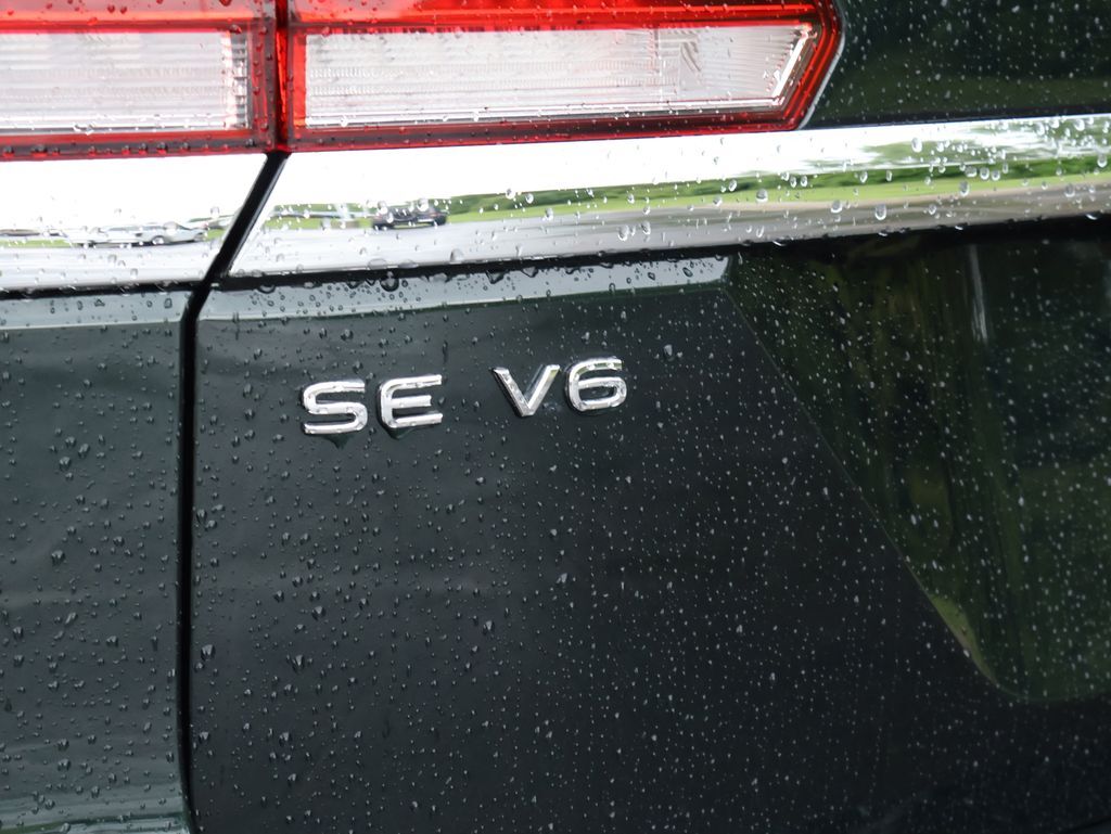 2021 Volkswagen Atlas 3.6L V6 SE w/Technology R-Line