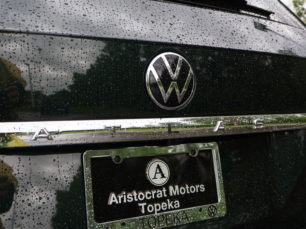 2021 Volkswagen Atlas 3.6L V6 SE w/Technology R-Line