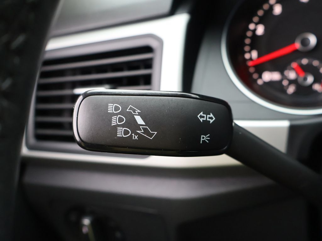 2021 Volkswagen Atlas 3.6L V6 SE w/Technology R-Line
