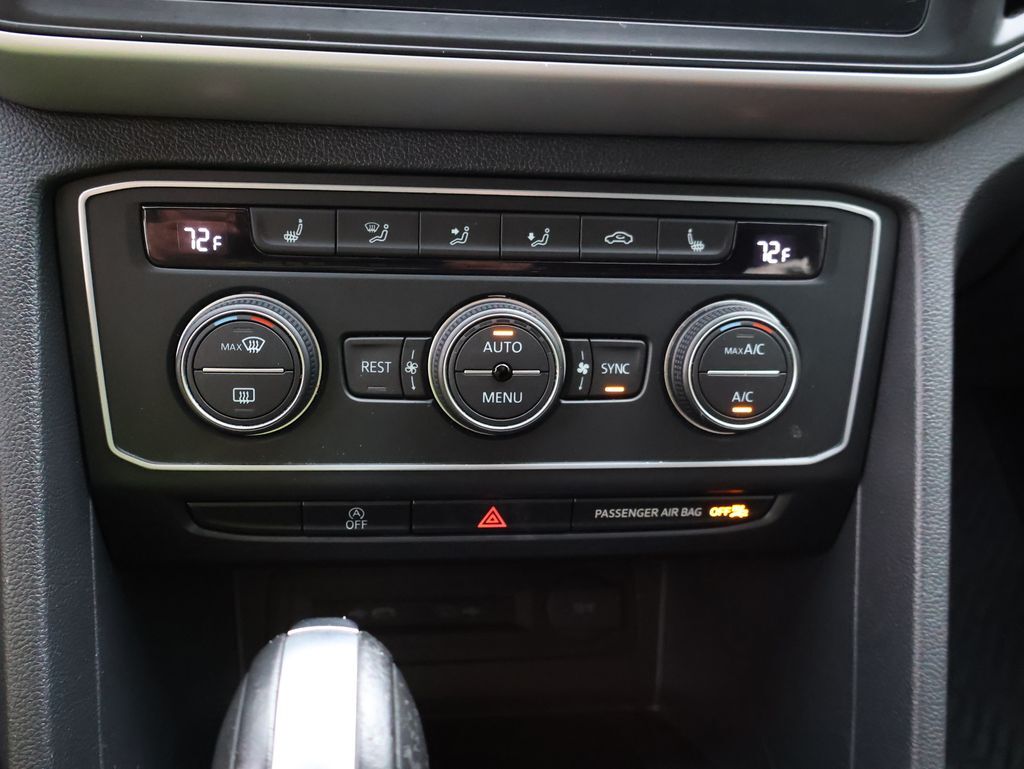 2021 Volkswagen Atlas 3.6L V6 SE w/Technology R-Line