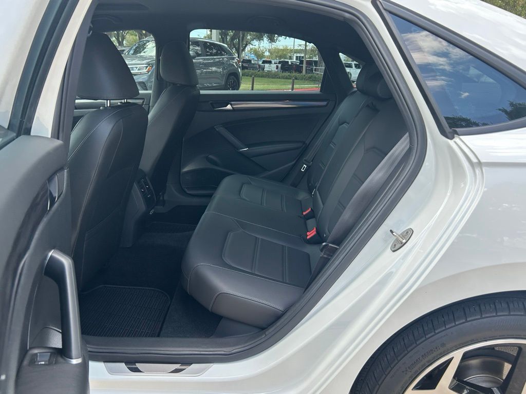 2021 Volkswagen Passat 2.0T R-Line Tampa FL