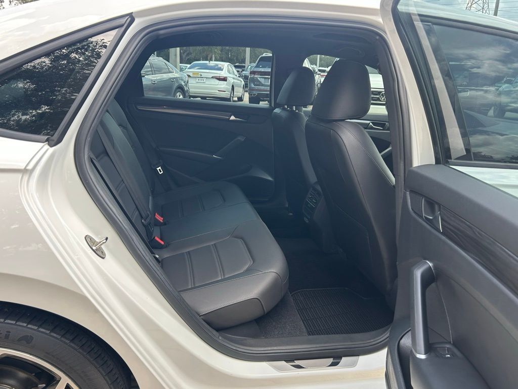 2021 Volkswagen Passat 2.0T R-Line Tampa FL
