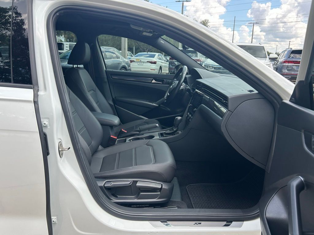 2021 Volkswagen Passat 2.0T R-Line Tampa FL