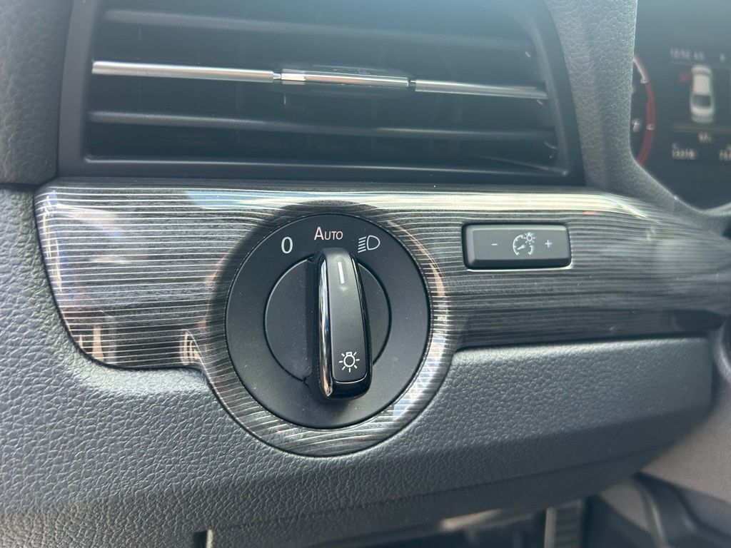 2021 Volkswagen Passat 2.0T R-Line Tampa FL