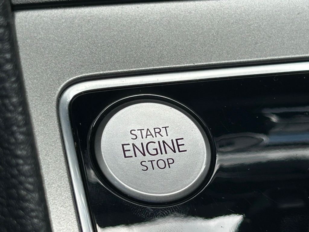 2021 Volkswagen Passat 2.0T R-Line Tampa FL