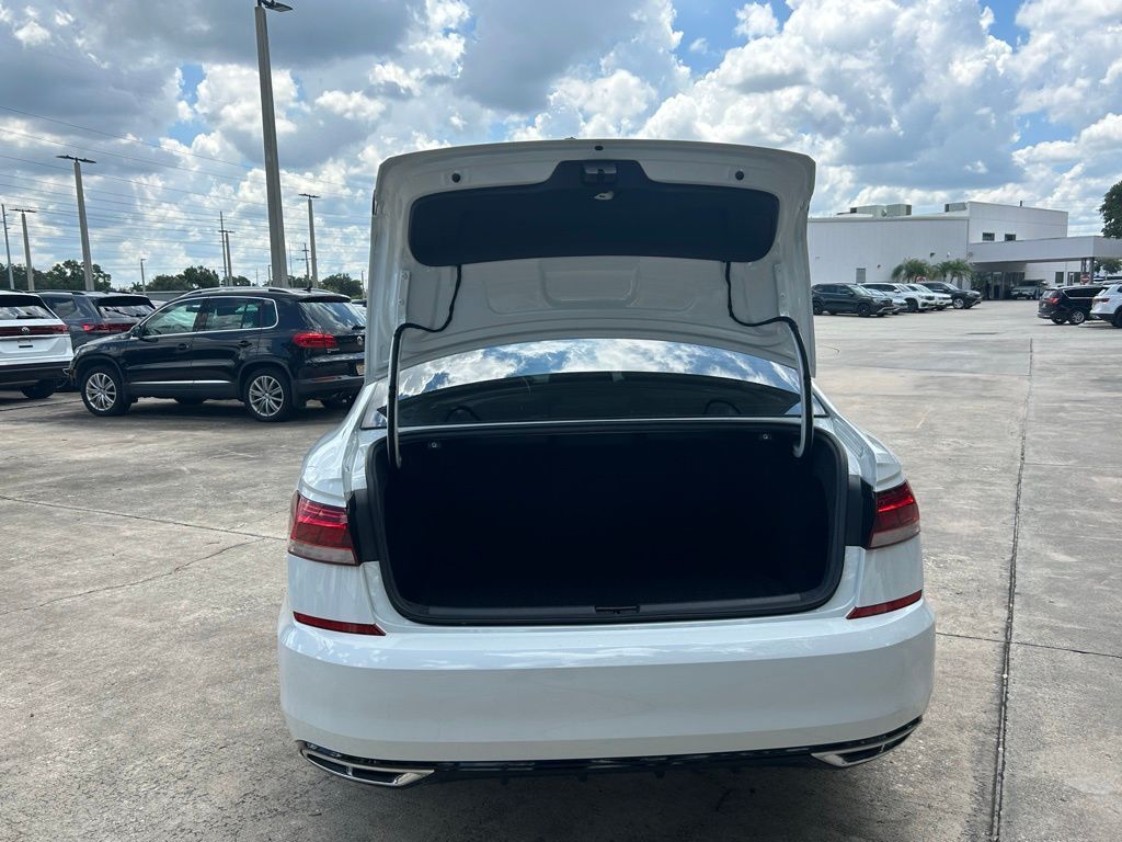 2021 Volkswagen Passat 2.0T R-Line Tampa FL