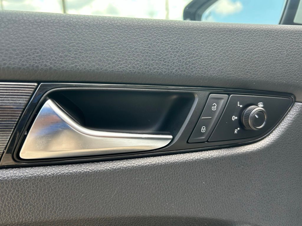 2021 Volkswagen Passat 2.0T R-Line Tampa FL