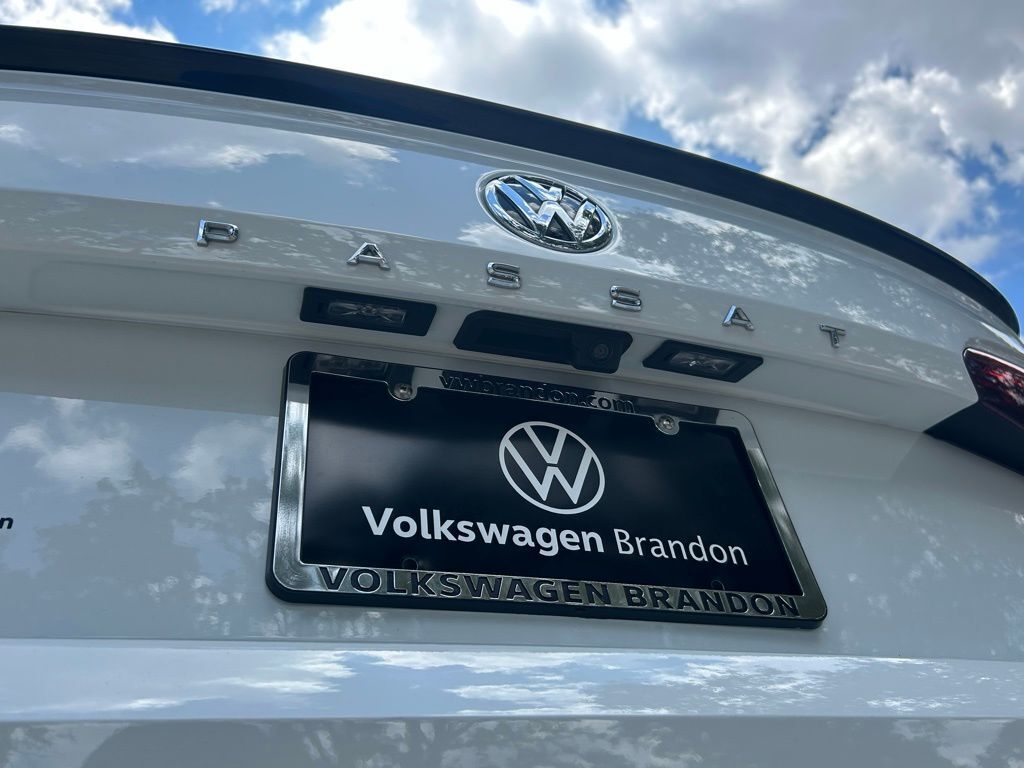 2021 Volkswagen Passat 2.0T R-Line Tampa FL