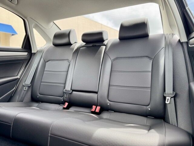2021 Volkswagen Passat 2.0T SE Bayamon PR