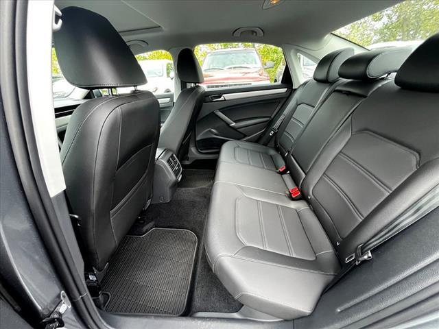 2021 Volkswagen Passat 2.0T SE Oshkosh WI