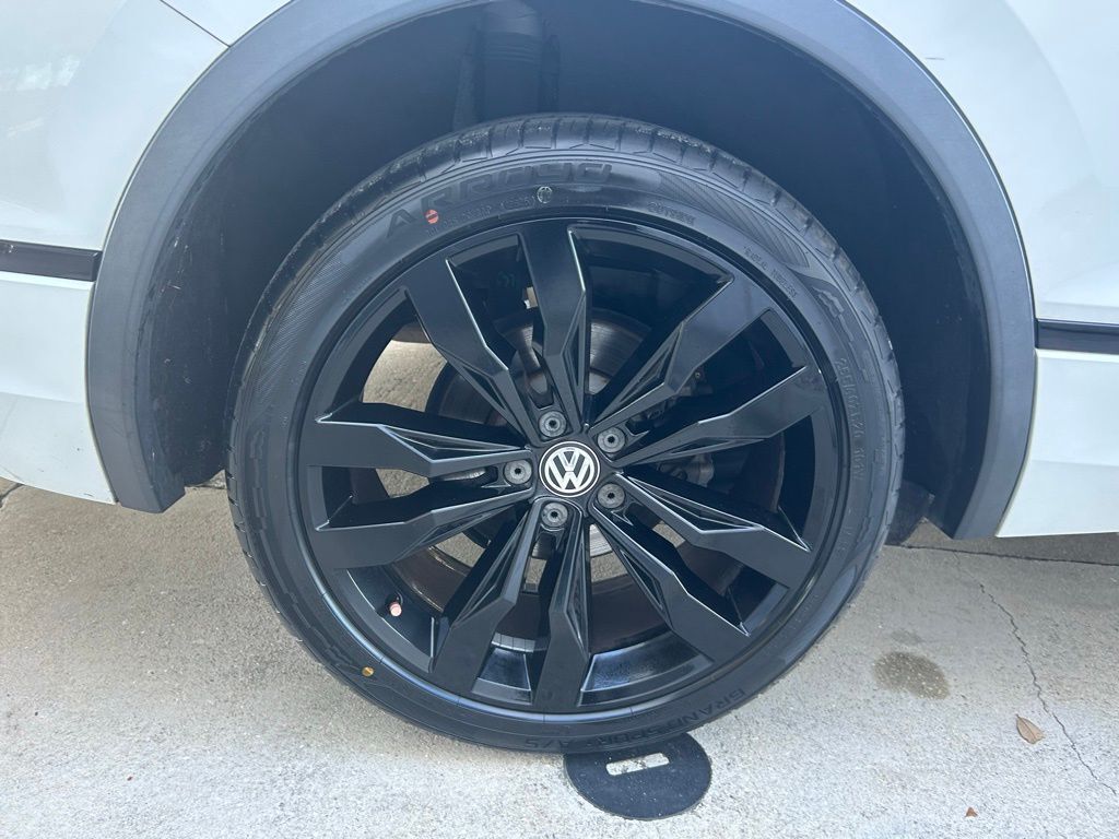 2021 Volkswagen Tiguan 2.0T SE R-Line Black Tampa FL