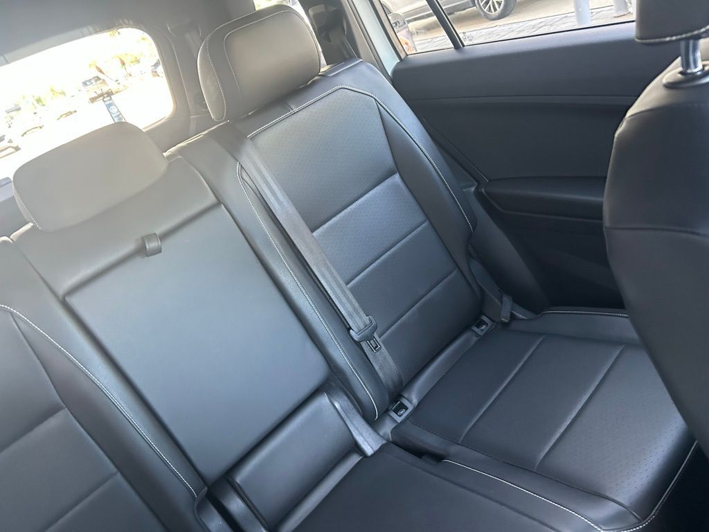 2021 Volkswagen Tiguan 2.0T SE R-Line Black Tampa FL