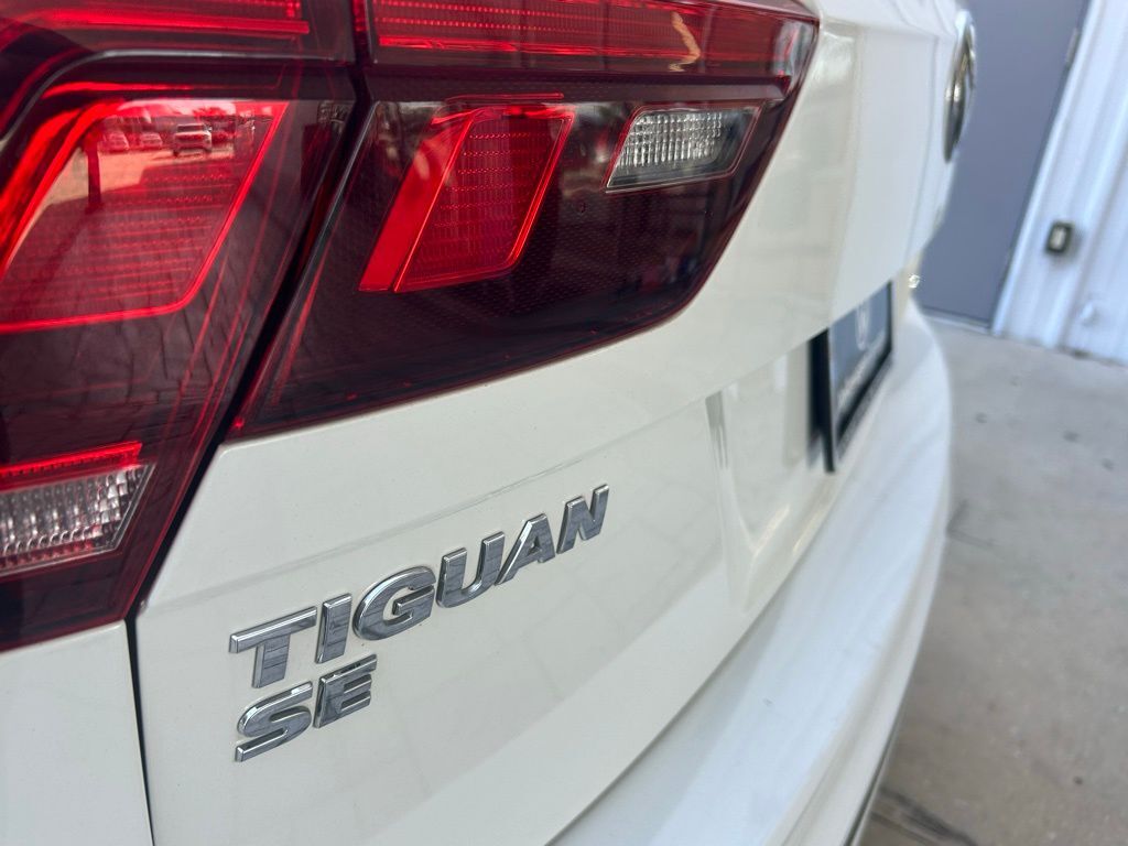 2021 Volkswagen Tiguan 2.0T SE R-Line Black Tampa FL