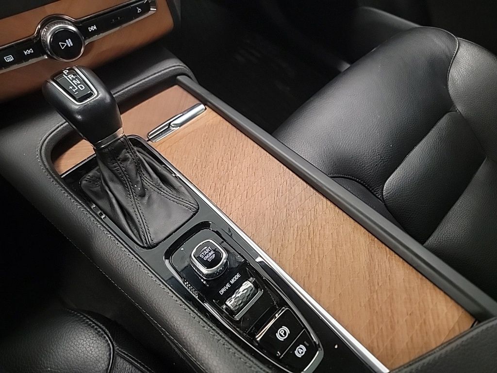 2021 Volvo XC90 T6 Momentum San Clemente CA