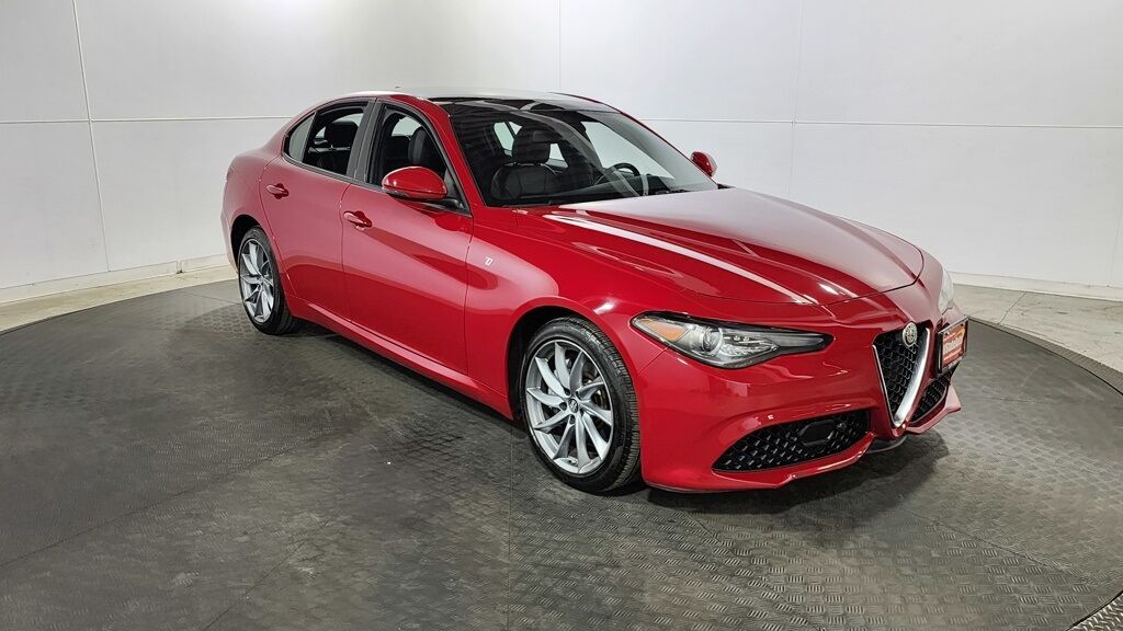 2022 Alfa Romeo Giulia