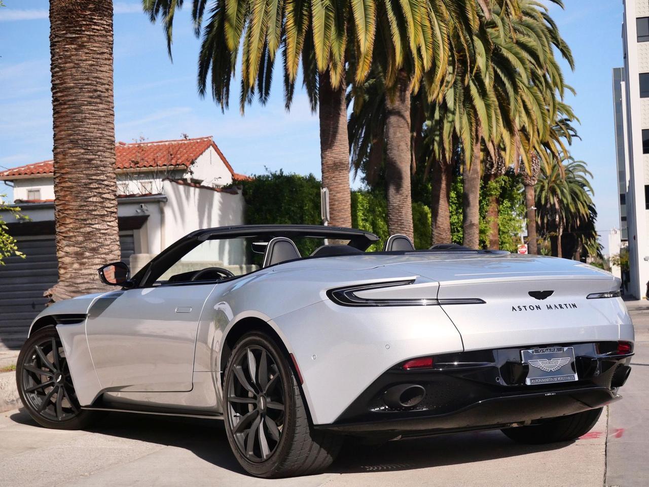 2022 Aston Martin DB11 Volante Volante