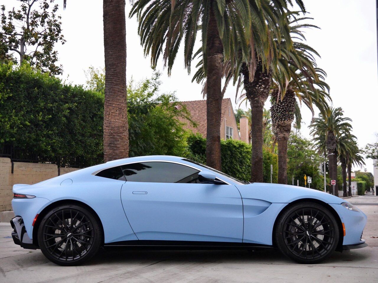 2022 Aston Martin Vantage Lawrence KS