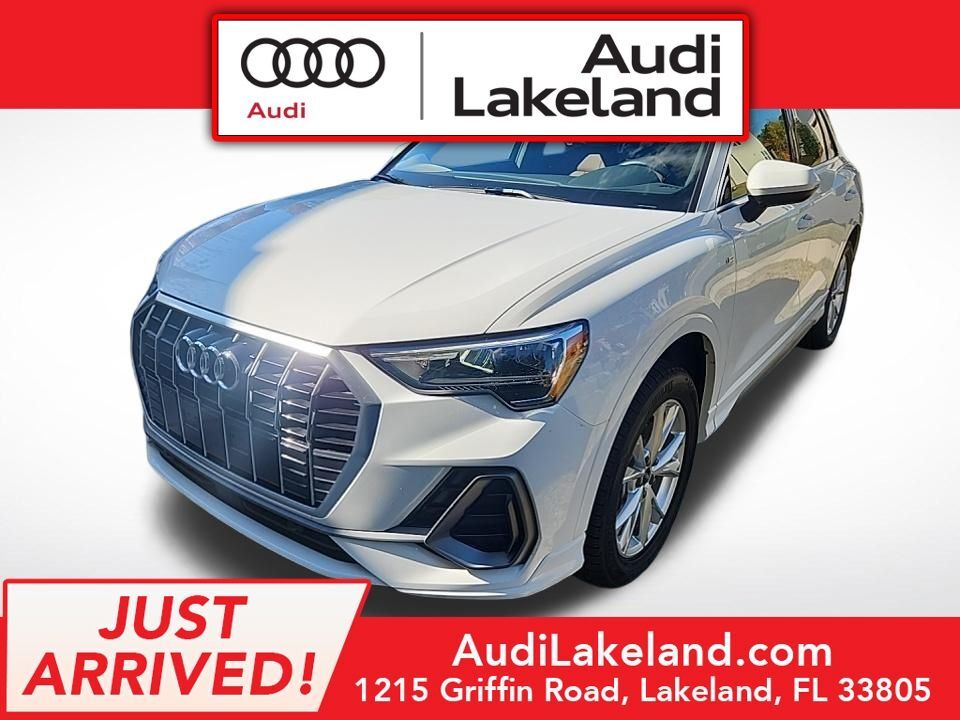 2022 Audi Q3 Premium