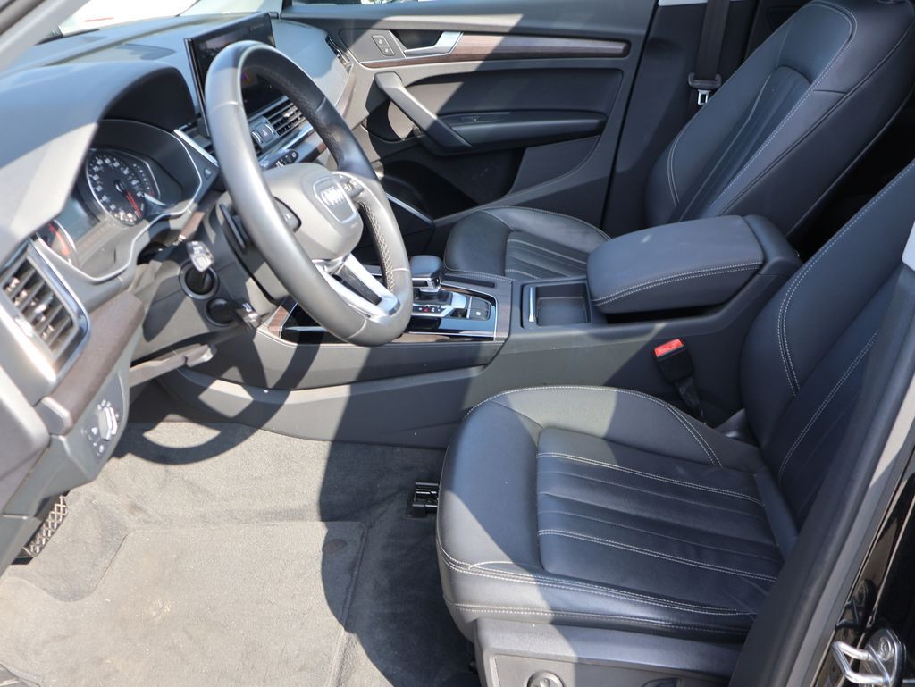 2022 Audi Q5 45 S line Premium