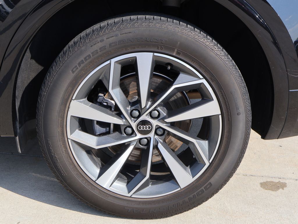 2022 Audi Q5 45 S line Premium