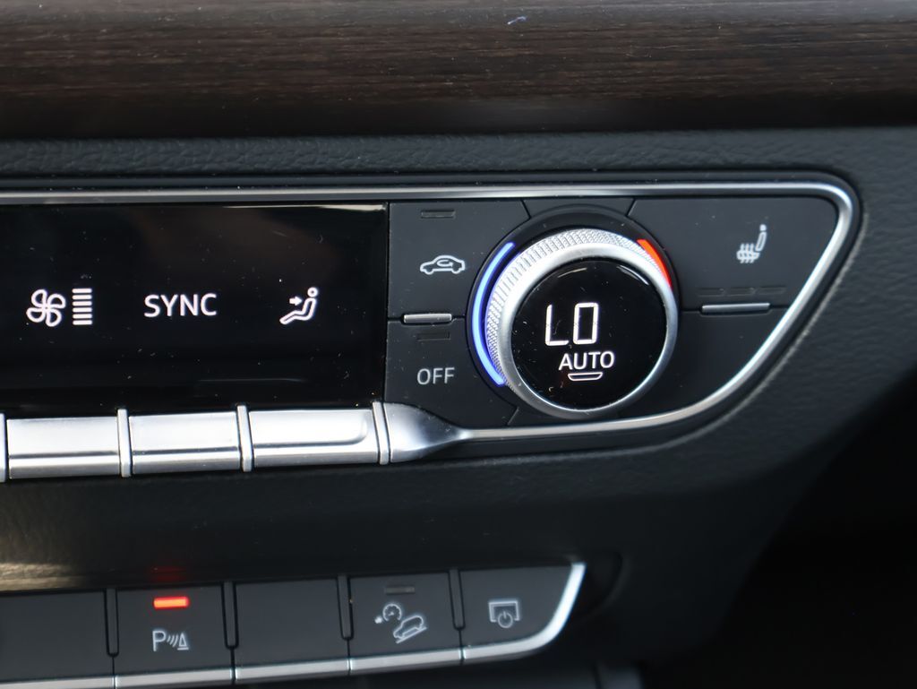 2022 Audi Q5 45 S line Premium