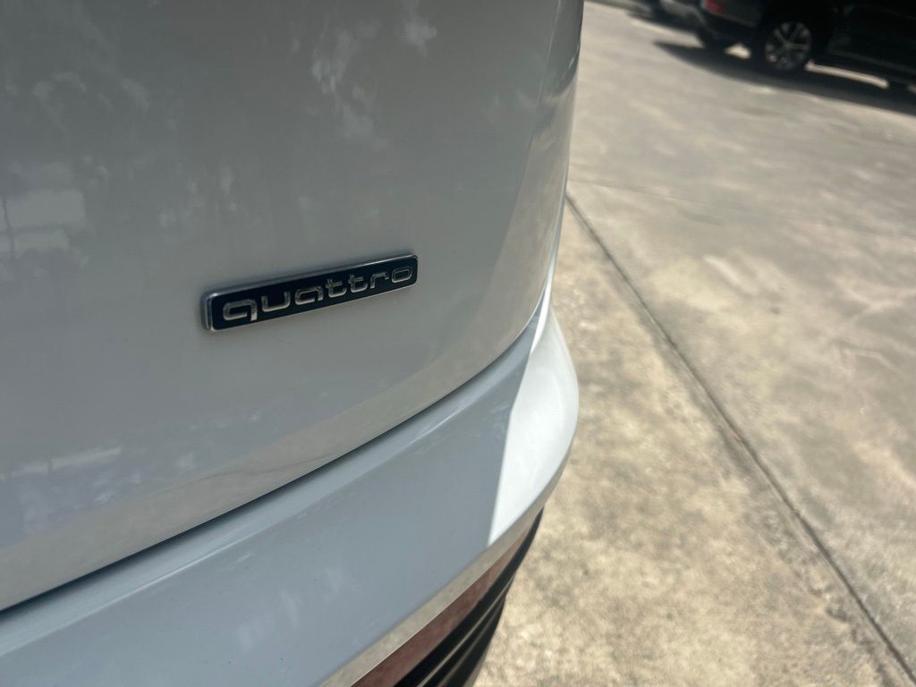 2022 Audi Q5 45 S line Premium Tampa FL