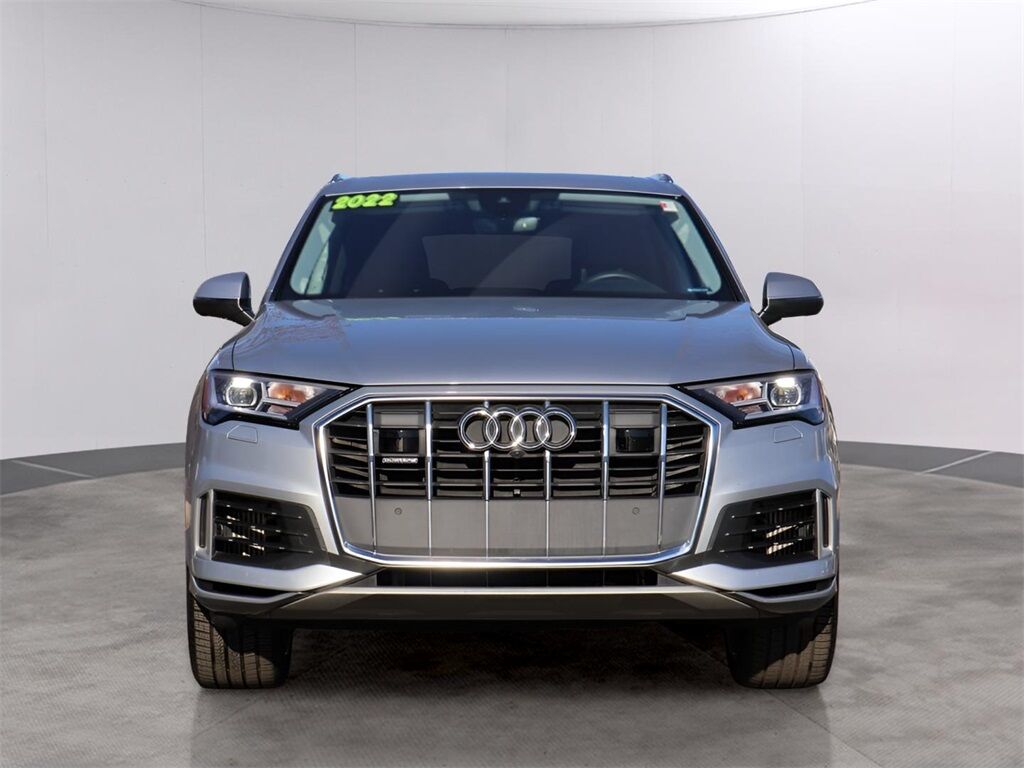 2022 Audi Q7 55 Premium Plus