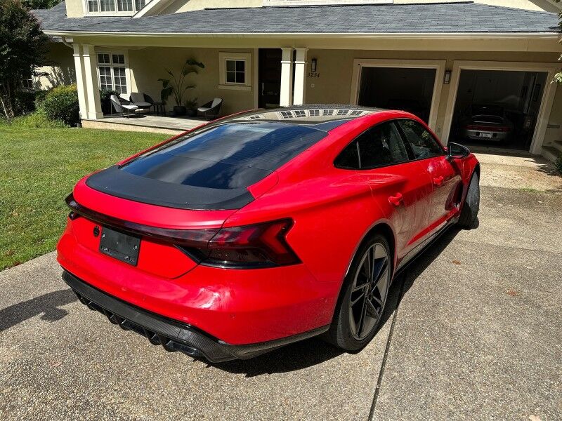 2022 Audi RS e-tron GT quattro AWD 2022 Audi RS e-tron GT quattro AWD