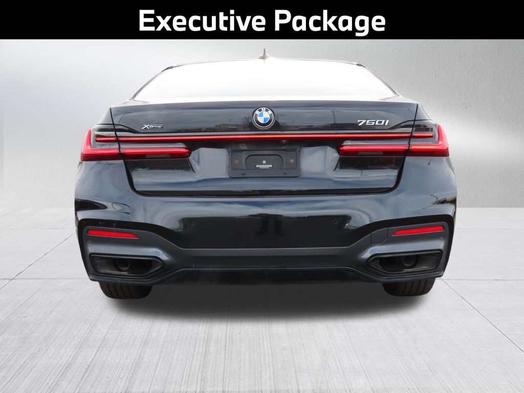 2022 BMW 7 Series 750i xDrive