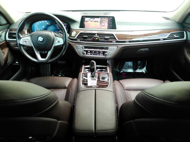 2022 BMW 740 i 2022 BMW 740 i