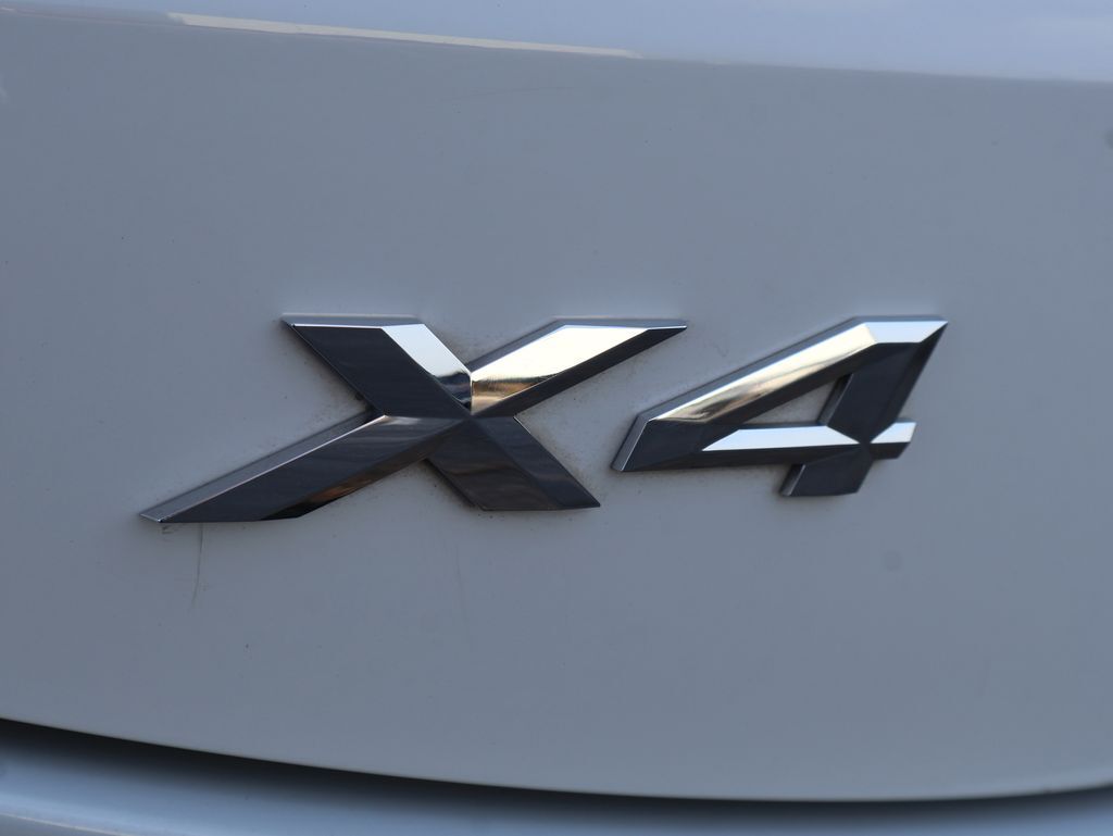2022 BMW X4 xDrive30i
