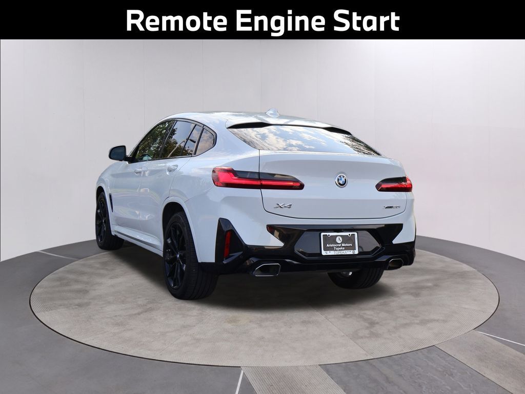 2022 BMW X4 xDrive30i