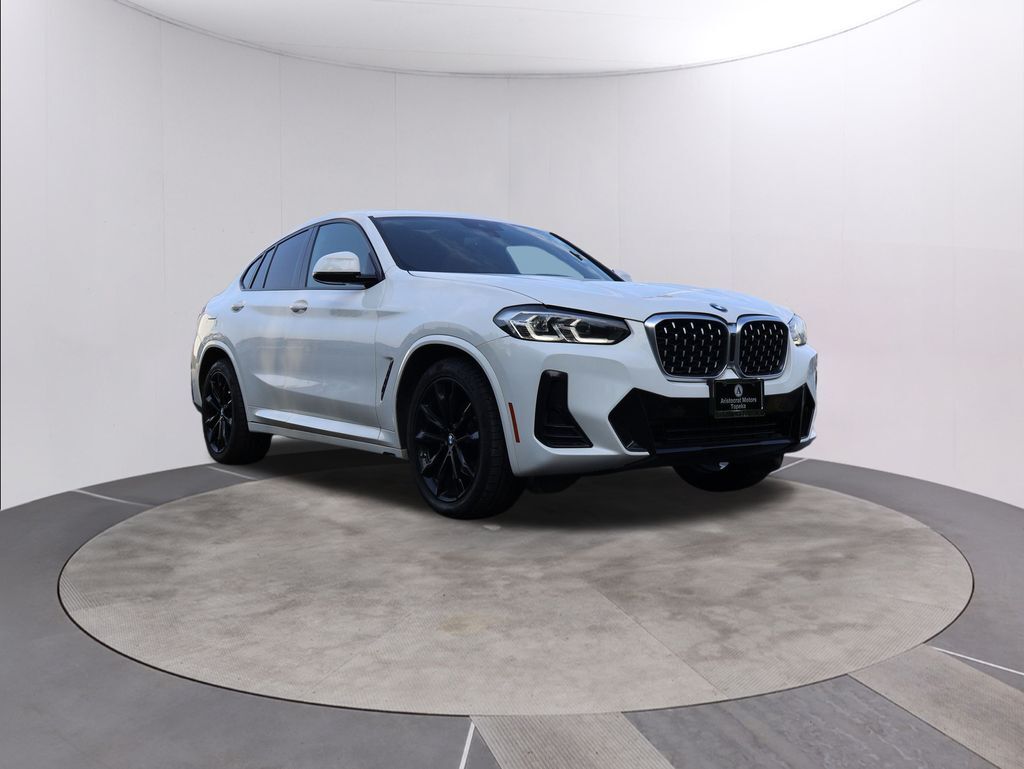 2022 BMW X4 xDrive30i